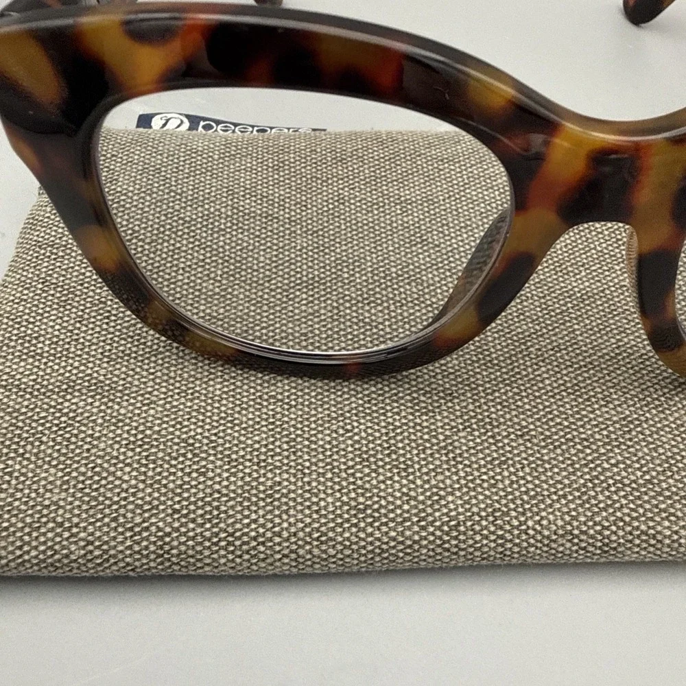 Peepers 2916 center